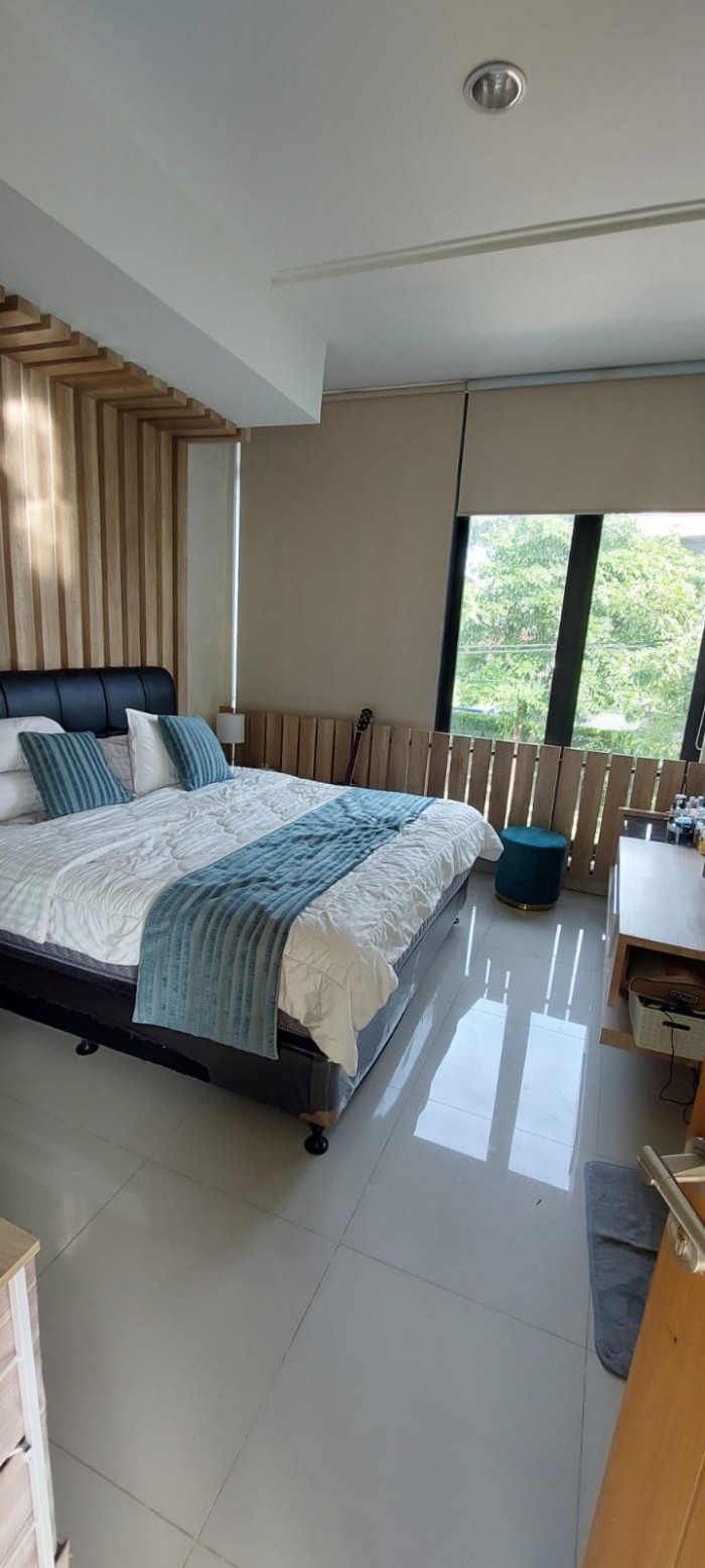 Rumah Dijual Semi Furnished di Cluster Summer Blizz Simpruk Lippo Cikarang 